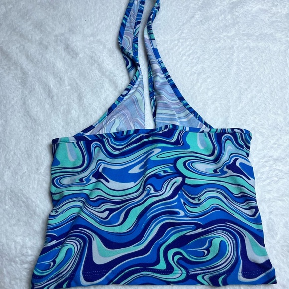 Cute summer top - Picture 2 of 3